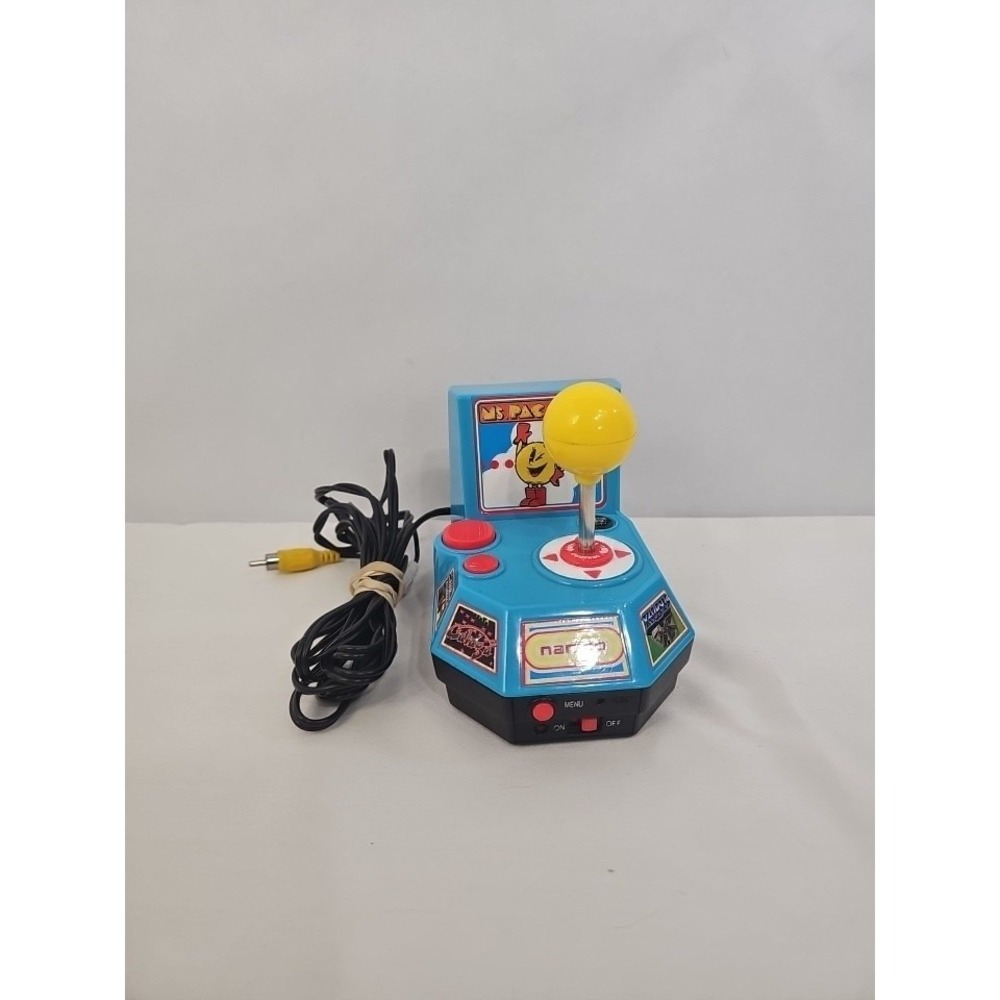 Jakks Pacific Ms. PAC-MAN Plug & Play TV Arcade Joystick Namco-Unknown Condition